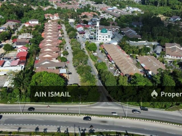 Property for sale in Kampung Kubang Buaya, Kuantan