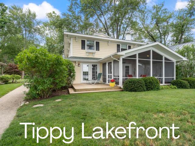 House for sale in Leesburg, Indiana