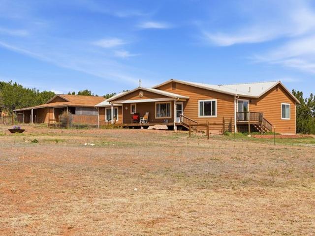 House for sale in Edgewood, New Mexico