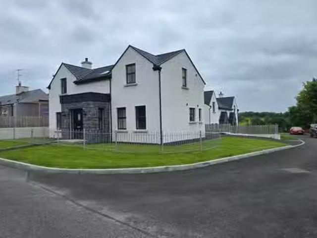 House for sale in Moneygold, Connacht