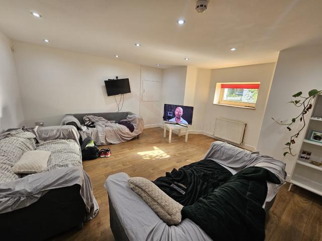House for rent in Beckett Park, Burley