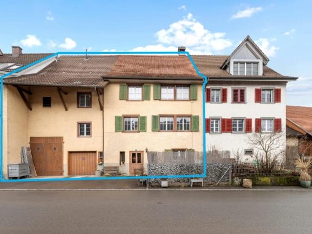 Reihenfamilienhaus kaufen in Trasadingen, Bezirk Unterklettgau
