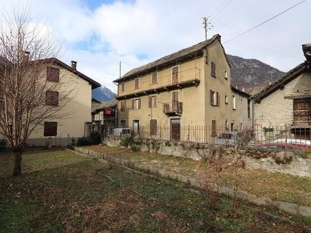 Haus kaufen in Biasca, Tessin