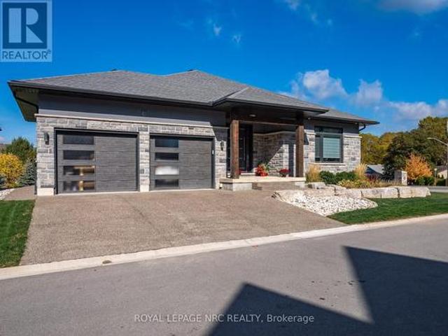 Condo for sale in Niagara, Ontario