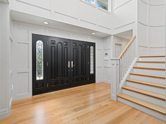 House for sale in Roslyn Heights