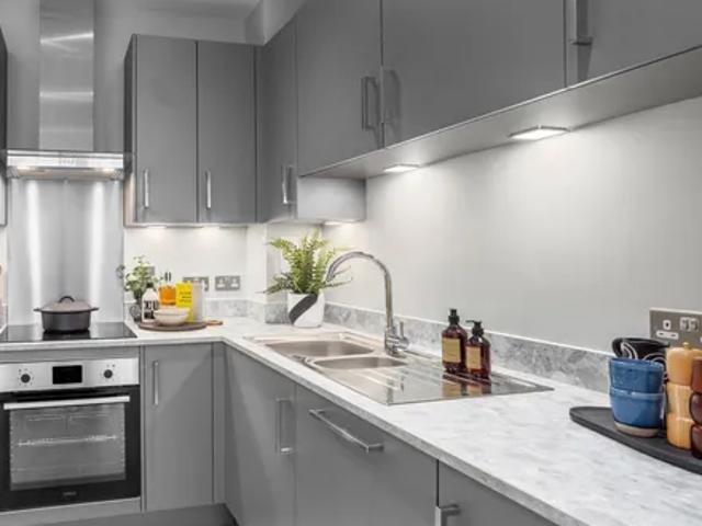 Apartment for rent in Scrattons Farm, Greater London