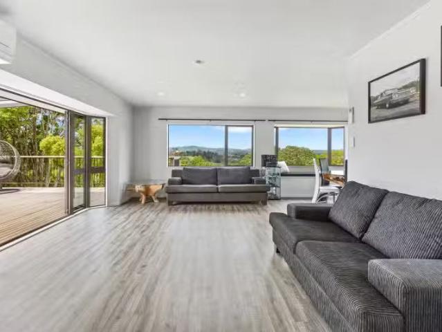 House for sale in Omokoroa, Bay Of Plenty
