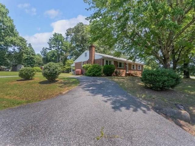 Room for rent in Virginia
