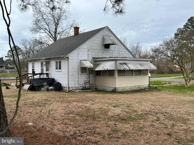 House for sale in Crisfield, Maryland