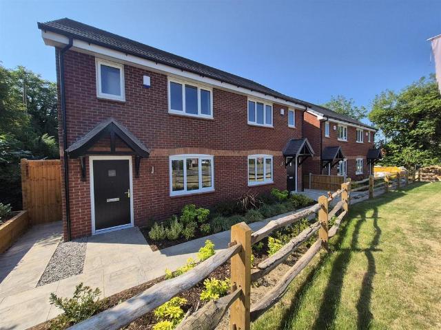 House for rent in Doxey, Baswich