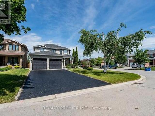 House for sale in Barrie, Ontario