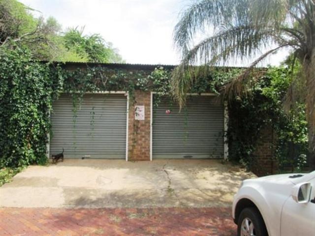 Farm for sale in Waterkloof, Gauteng