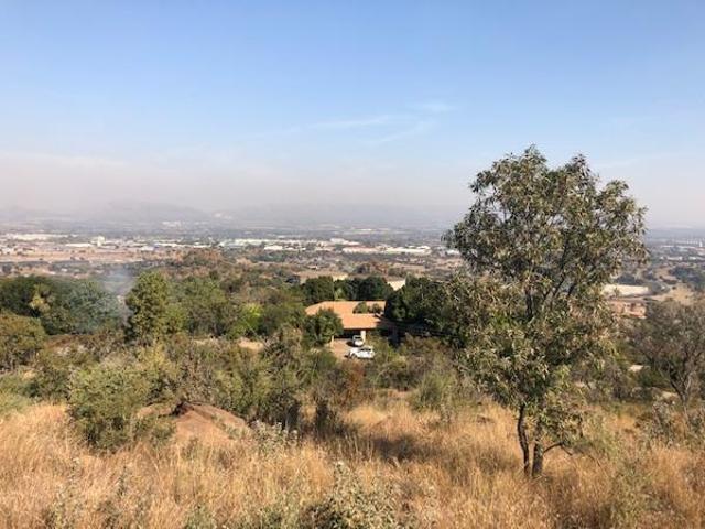 Land for sale in Hartbeespoort Dam Nature Reserve, North West
