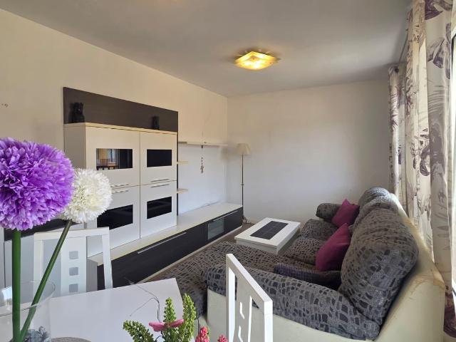 Piso en venta en Peñacastillo, Santander