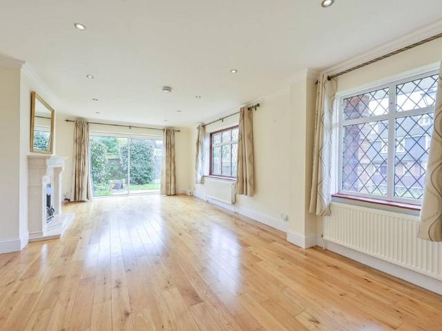House for rent in Cottenham Park, Greater London