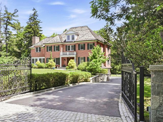 House for sale in Chappaqua, New York