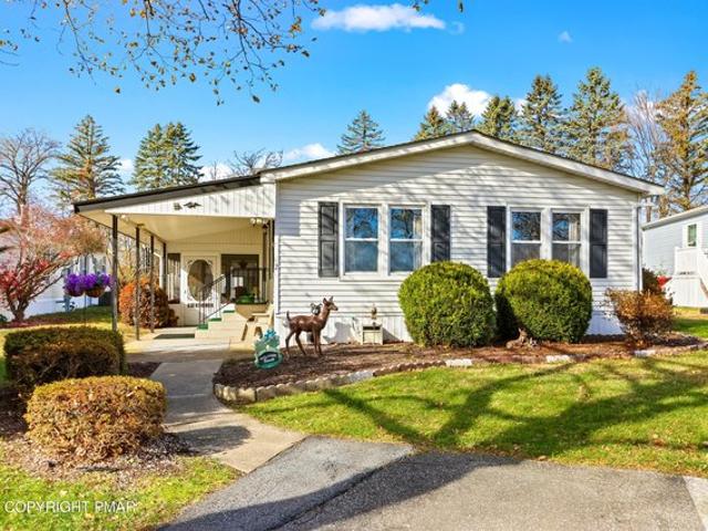 House for sale in Bath, Pennsylvania