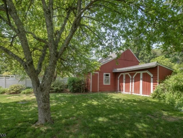 House for sale in Whitehouse Station, New Jersey