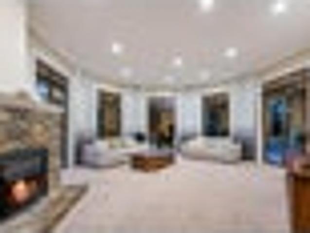 House for sale in Paremoremo