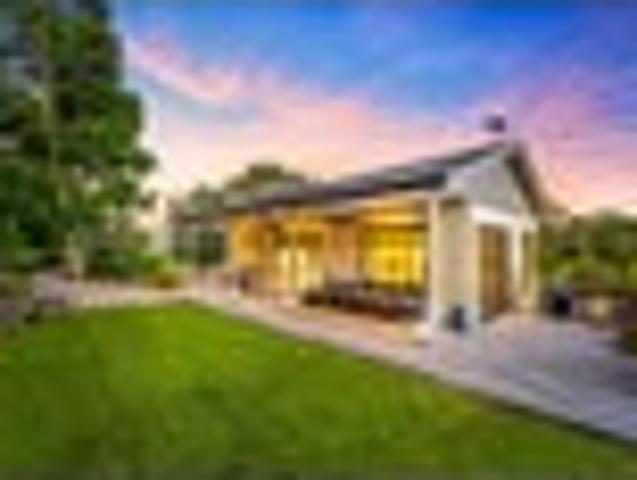 House for sale in Lucas Heights, Upper Harbour