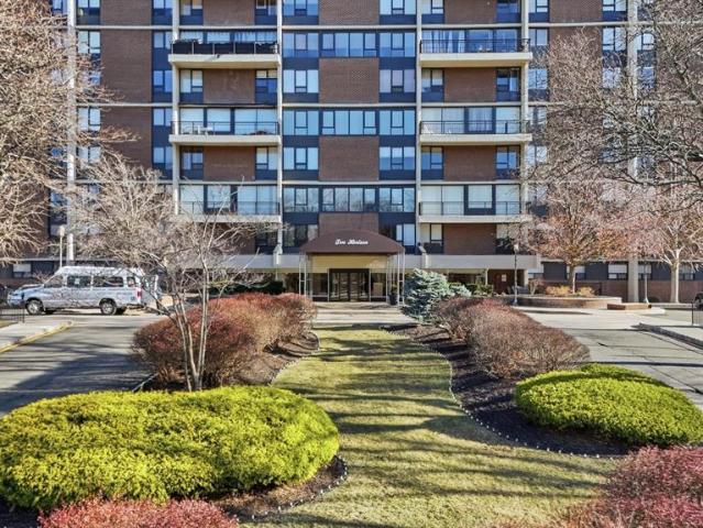 House for sale in Fort Lee, New Jersey