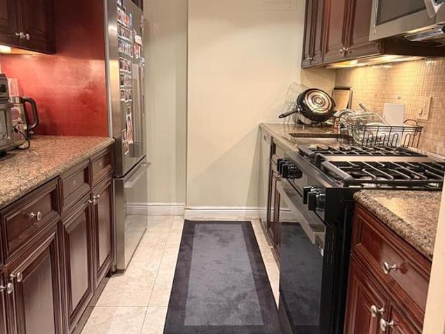 House for sale in Fort Lee, New Jersey