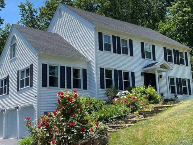 House for sale in Hamden, Connecticut