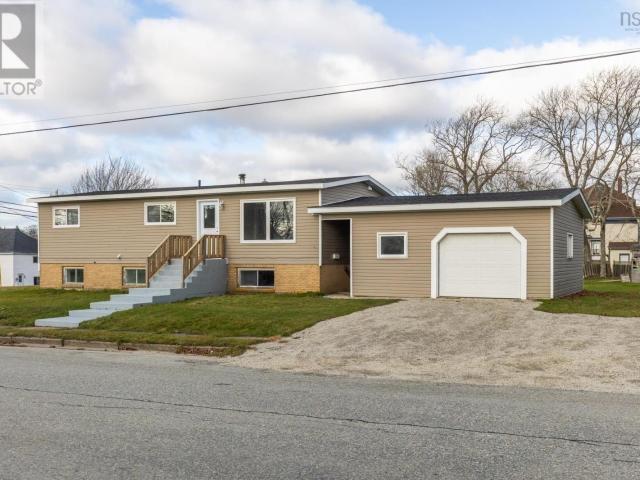 Duplex for sale in Yarmouth, Nova Scotia