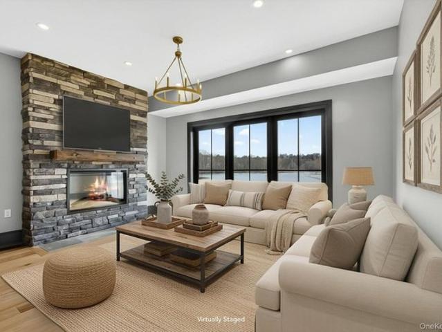 House for sale in Bloomington, New York