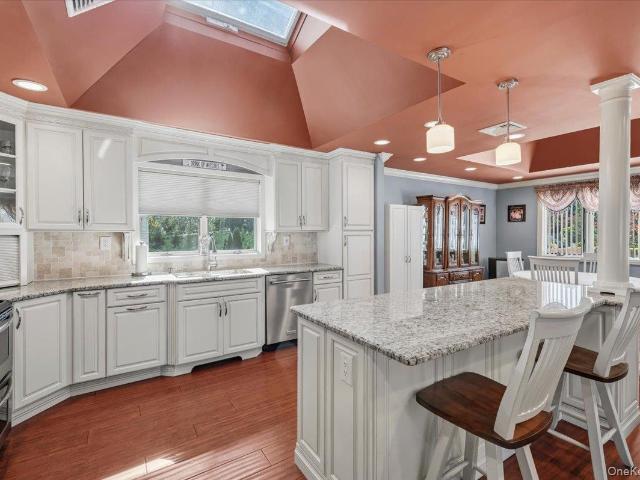 House for sale in Nesconset, Town of Smithtown