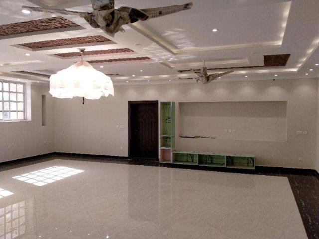 House for sale in Valencia, لاہور ڈویژن