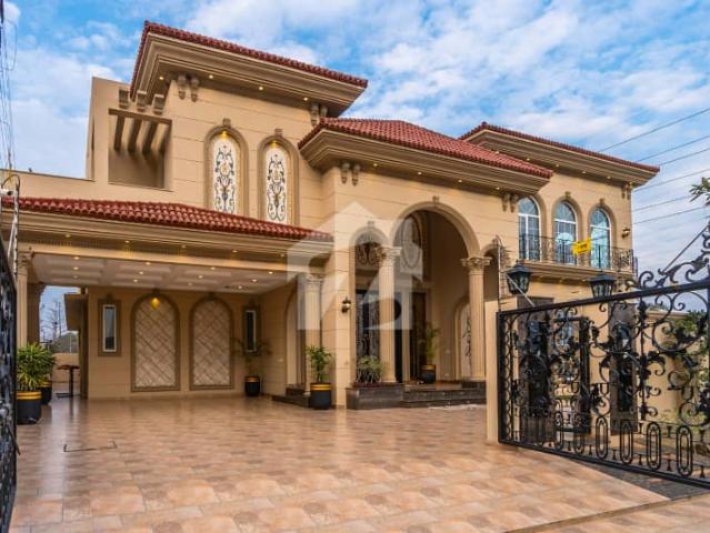 House for sale in لاہور, لاہور ڈویژن