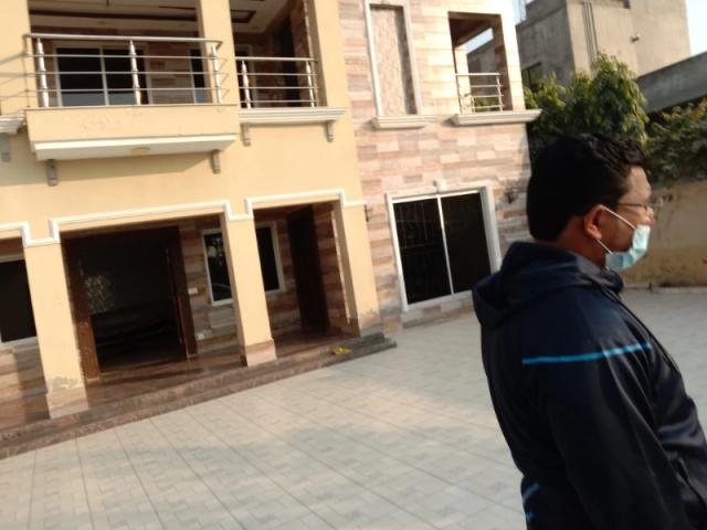 House for sale in لدھڑ, لاہور ڈویژن