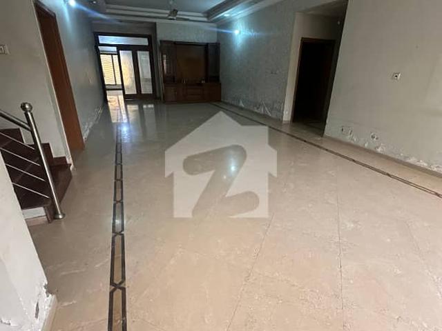 Building for sale in Rawalpindi, Islamabad Capital Territory