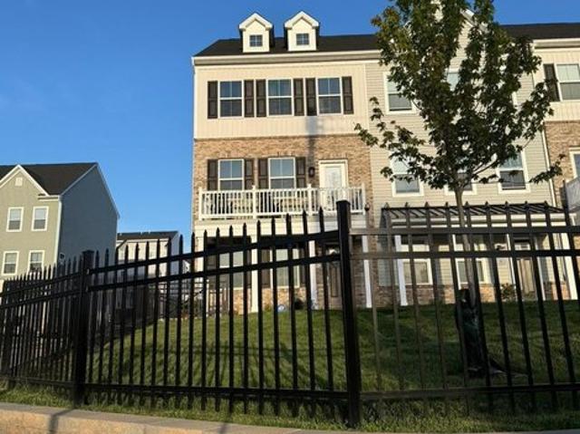 Townhouse for sale in Bridgeport, Pennsylvania
