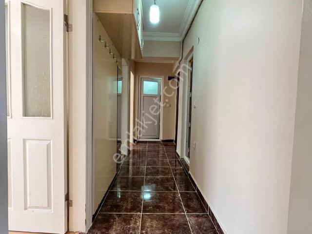 Üçevler Mahallesi, Esenyurt içerisinde kiralık mülk
