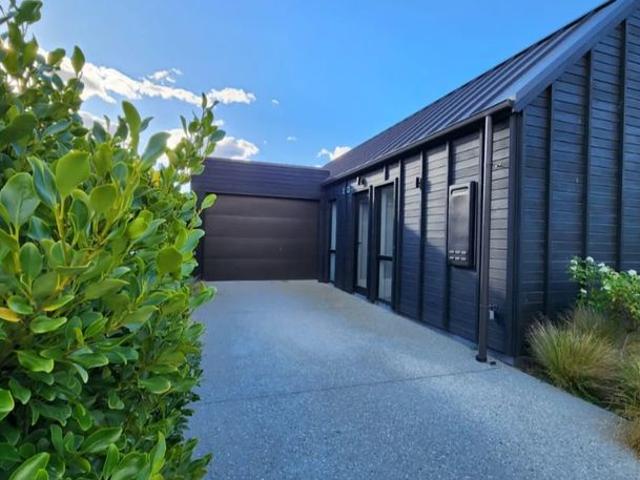 House for rent in Otakou