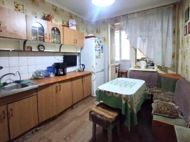 Квартира продажа в Великодолинском, Днепропетровской области
