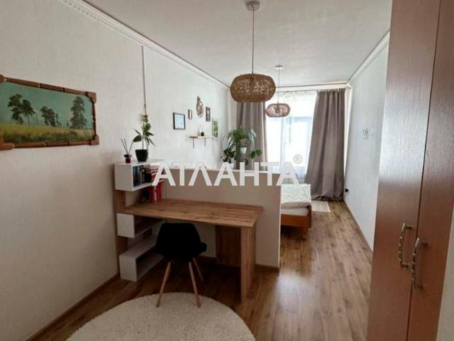 Квартира продажа в Великодолинском, Днепропетровской области