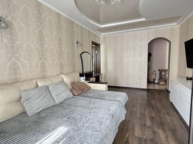 Квартира продажа в Великодолинском, Днепропетровской области