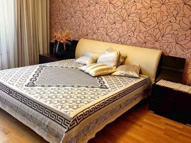 Квартира продажа в Великодолинском, Днепропетровской области