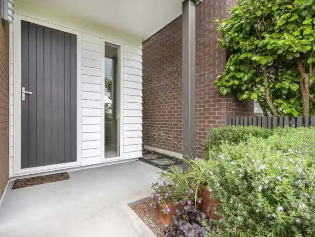 House for sale in Oratia