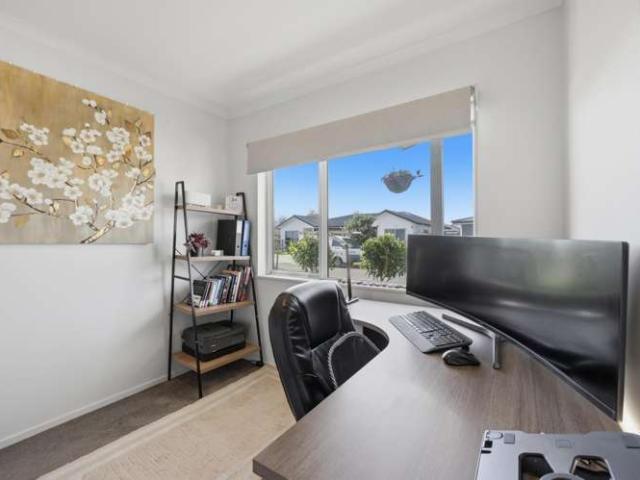 House for sale in Papakura