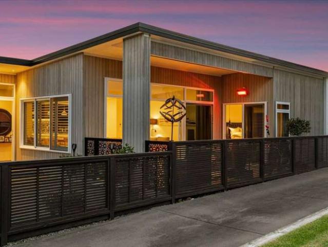 House for sale in Omokoroa, Bay Of Plenty