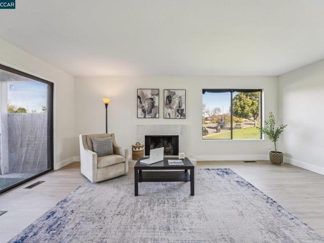 Condo for sale in Novato, California