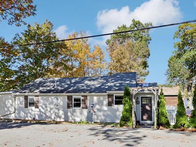 House for sale in Nutting Lake, Billerica