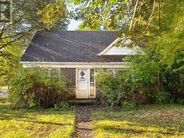 House for sale in Saint George's Neighbourhood Group, Guelph