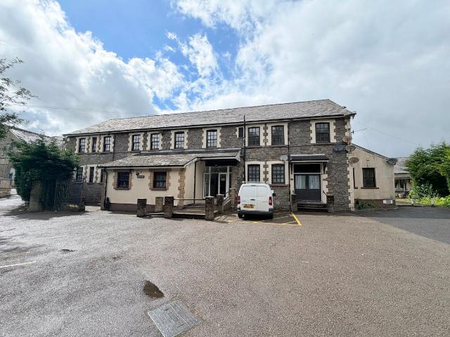 House for rent in Aberaman North, Aberaman
