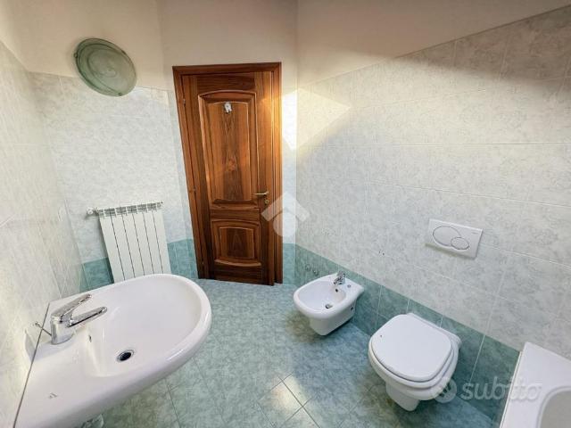 Appartamento in affitto a Calco Superiore, Calco