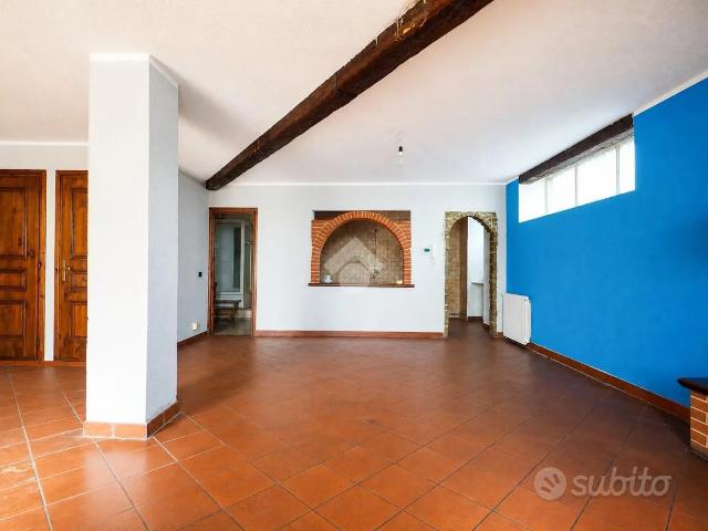 Appartamento in affitto a Centro, Cossato